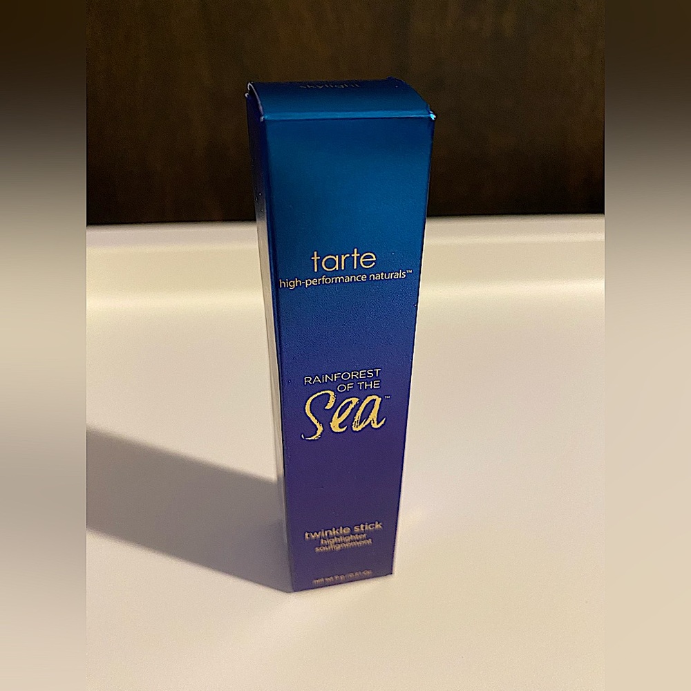 Tarte Twinkle Stick Highlighter in Skylight